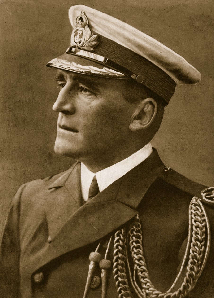 Sir Reginald Y. Tyrwhitt, 1914-19 tekijältä English Photographer