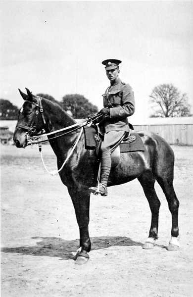 Kersanttimajuri B.E.G Freeman Spiderissä, Canterbury 1918 tekijältä English Photographer