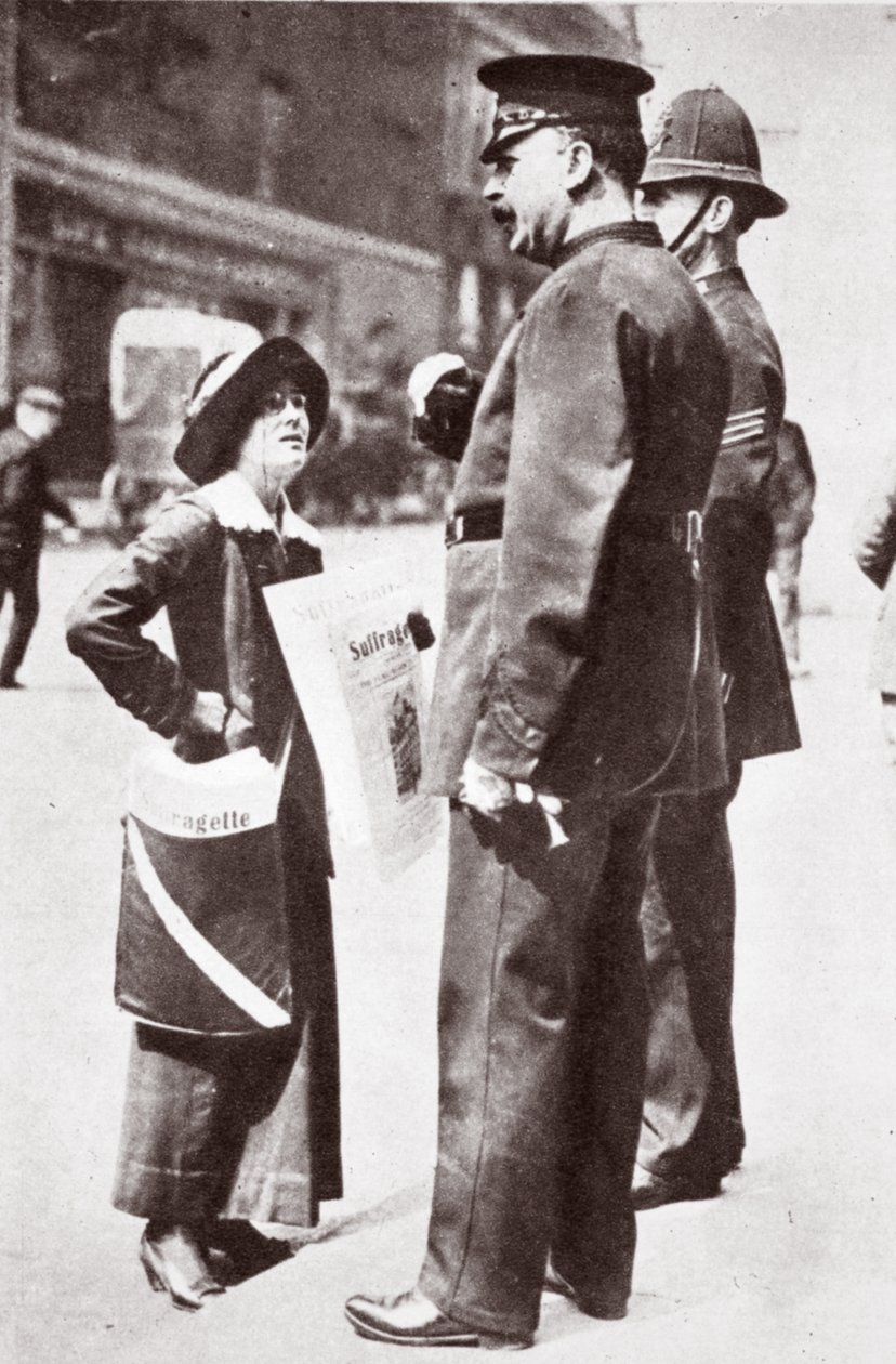 Suffragette, 1913 tekijältä English Photographer