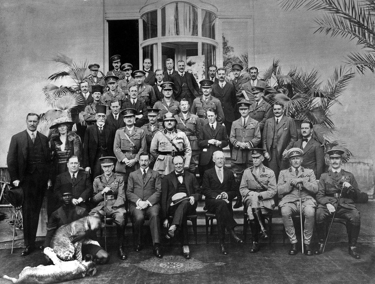 Kairon konferenssi, 1921 tekijältä English Photographer