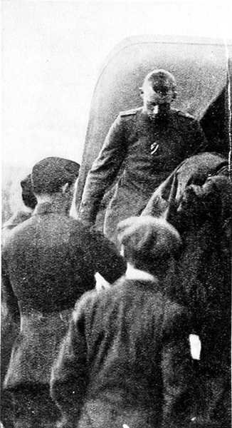Yhden ratsastajan vangittu lentäjä 6. joulukuuta 1917 tekijältä English Photographer