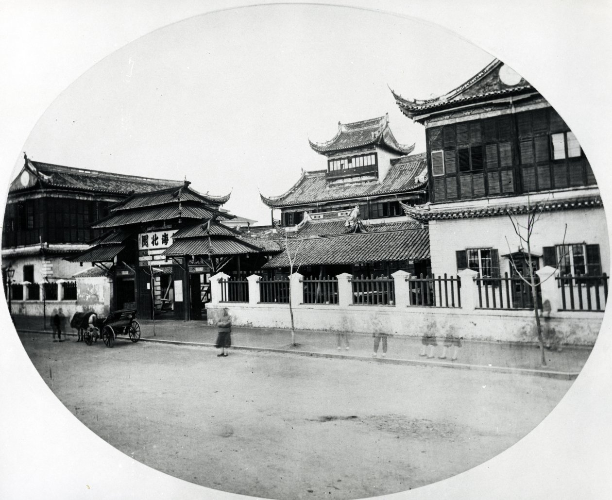 Tullirakennus, Shanghai, n. 1868-70 tekijältä English Photographer