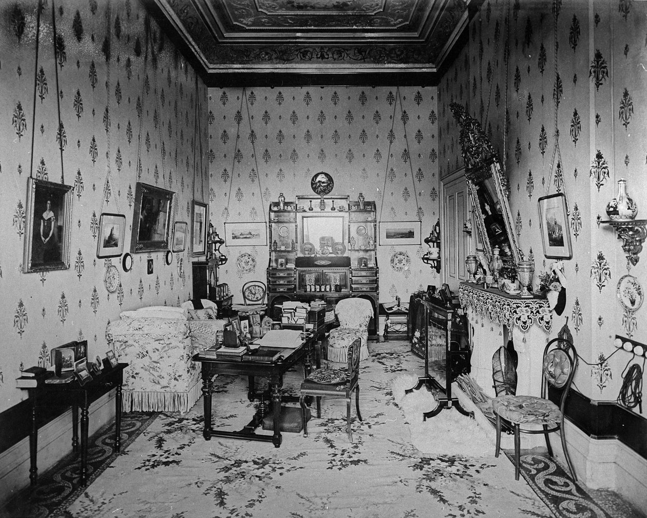 Queens Sitting Room, Villa Clara, n. 1870-80 tekijältä English Photographer