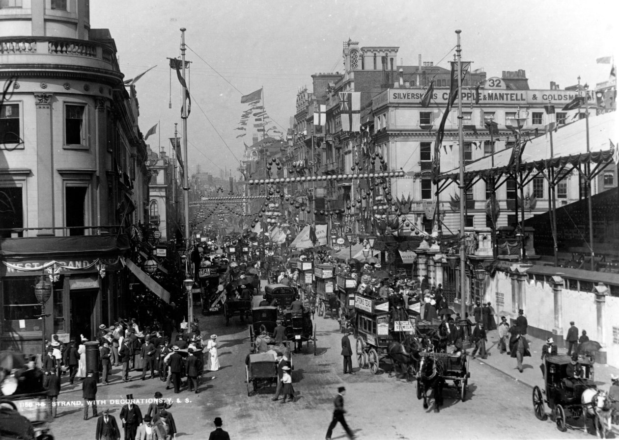 The Strand, Lontoo, juhlavuoden koristeet, 1897 tekijältä English Photographer