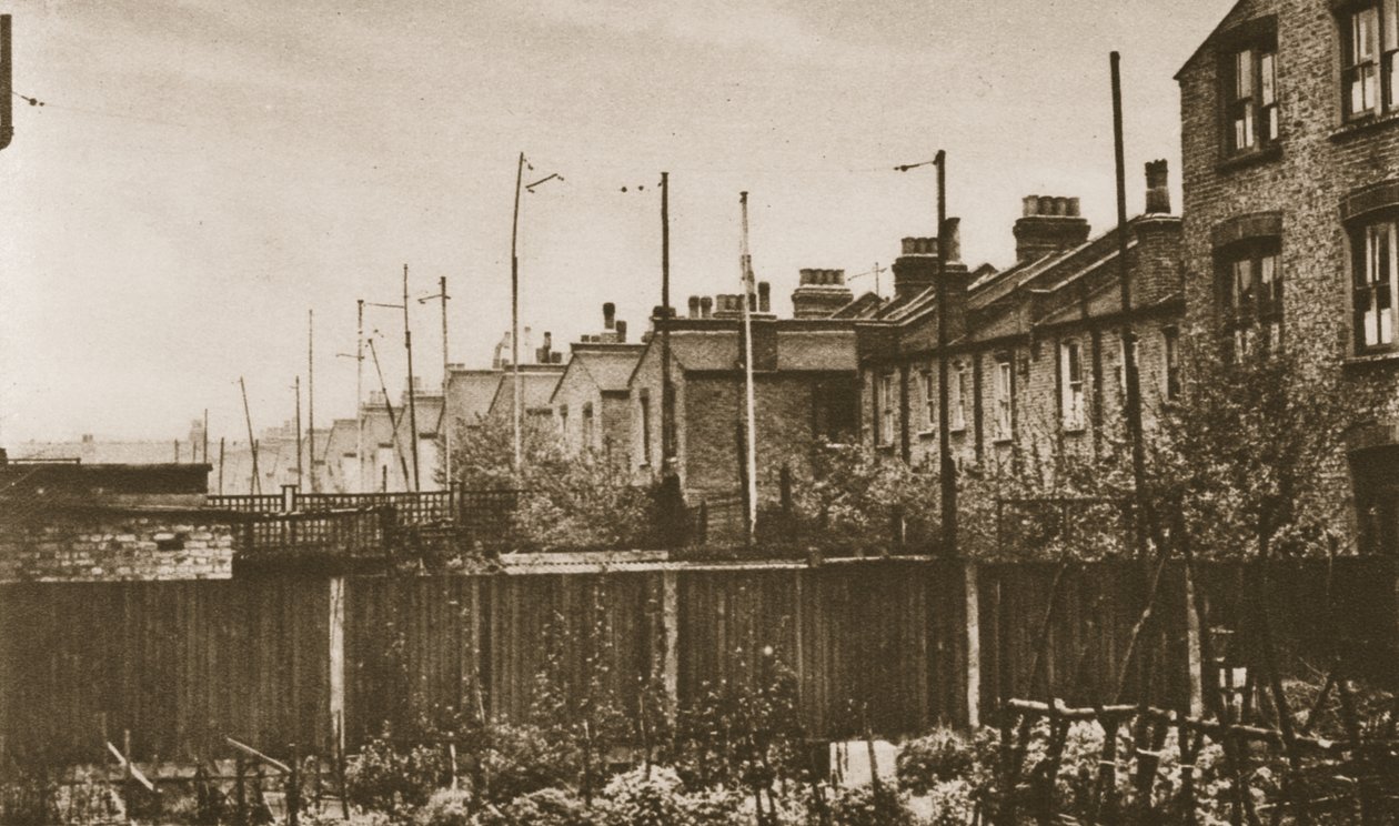 Esikaupunkien antennit, Wonderful London, julkaistu 1926-27 (syväpaino) tekijältä English Photographer