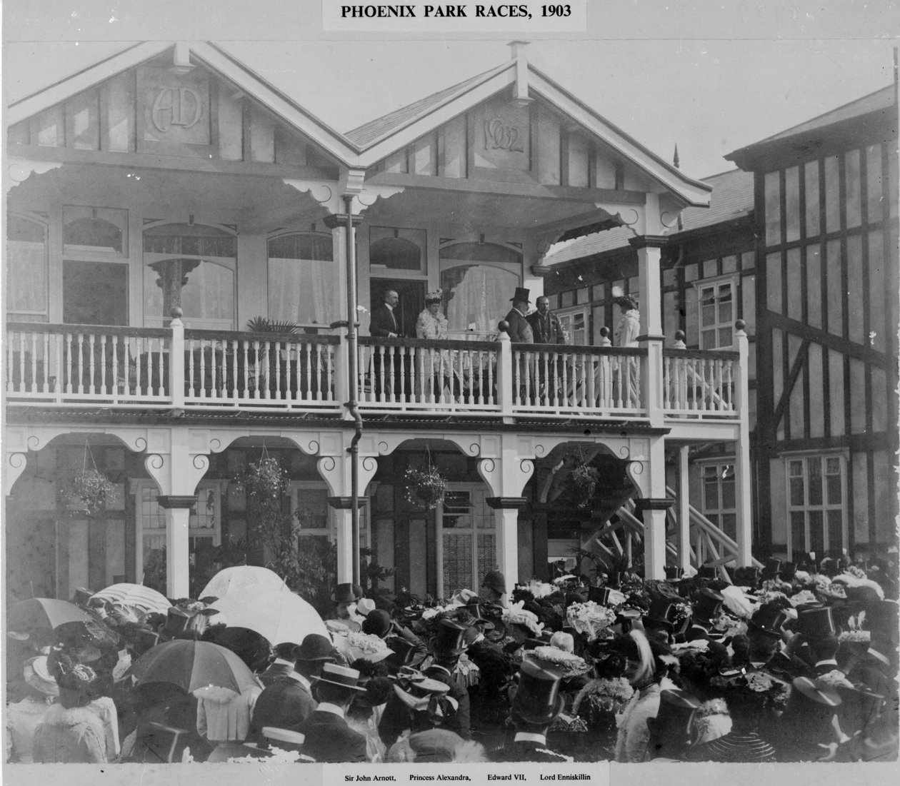 Ensimmäiset Phoenix Park Races -kilpailut, 1903 tekijältä English Photographer