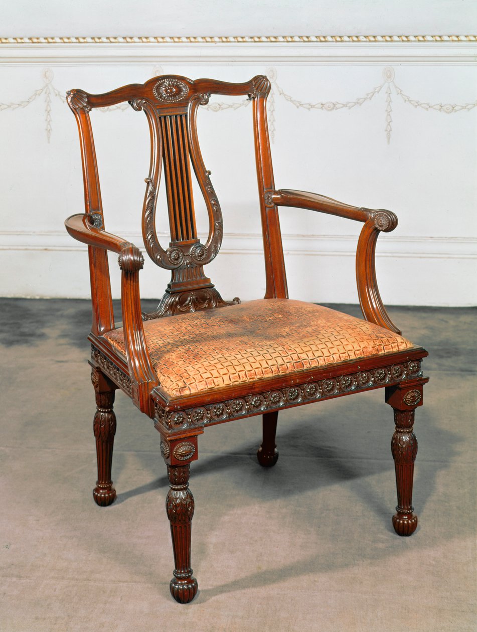 Veistetty lyyraselkätuoli, toimittaja Chippendale, 1768 (mahonki) tekijältä English School