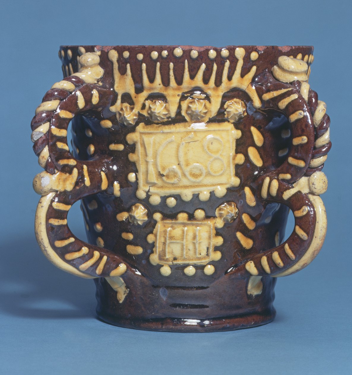 Henry Ilfield, Wrotham, Kent, n. 1668, kaksikäsitelty tyg (keraaminen) tekijältä English School