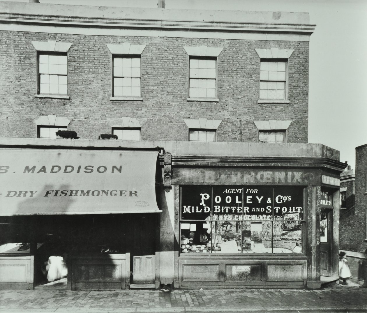 90-92 Albert Road, 1899 tekijältä English Photographer