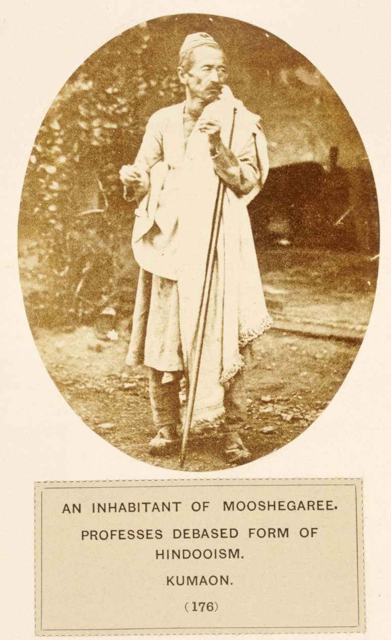 Mooshegareen asukas tunnustaa hindoolaisuuden masentuneen muodon Kumaonin kirjasta The People of India, kirjoittanut J. Forbes Watson, julkaistu 1868 (albumiprintti) tekijältä English Photographer