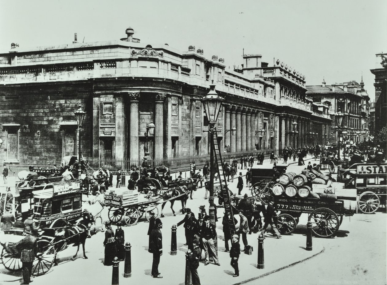 Bank of England, Threadneedle Street, Lontoon kaupunki, 1890 tekijältä English Photographer