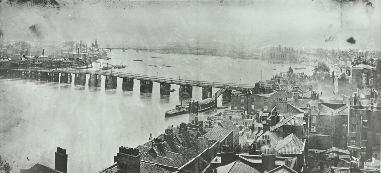 Battersea Bridge: näkymä Chelsea Church Towerista, 1875 tekijältä English Photographer