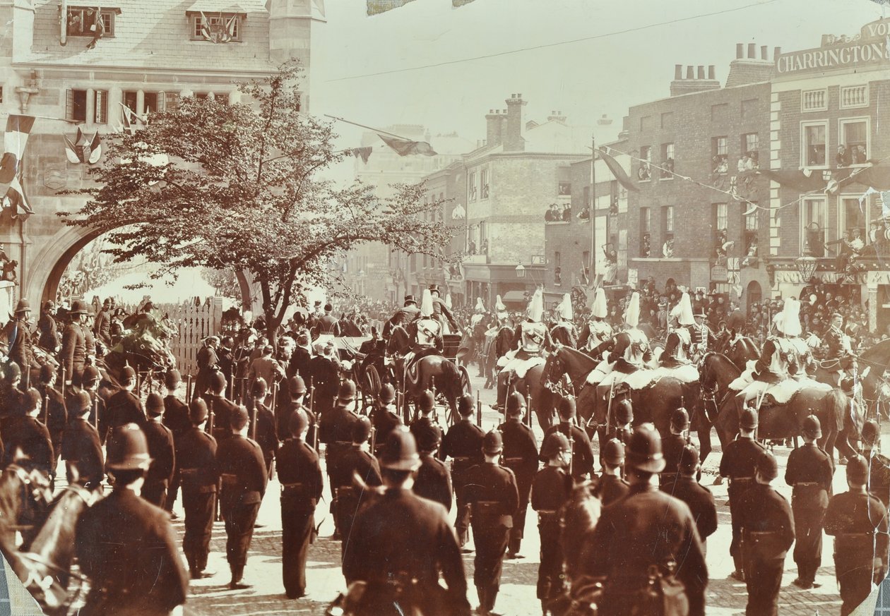 Blackwall-tunneli: Walesin prinssi, myöhemmin kuningas Edward VII ja prinsessa Alexandria osallistuvat tunnelin avajaisiin vuonna 1897. tekijältä English Photographer