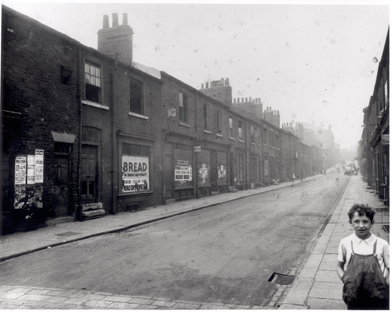Byron Street, Leylands, Leeds, 14. elokuuta 1935 tekijältä English Photographer