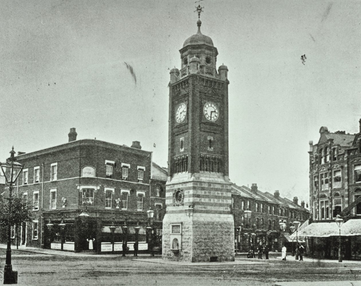 Kellotorni, Broadway, Crouch End, 1890 tekijältä English Photographer