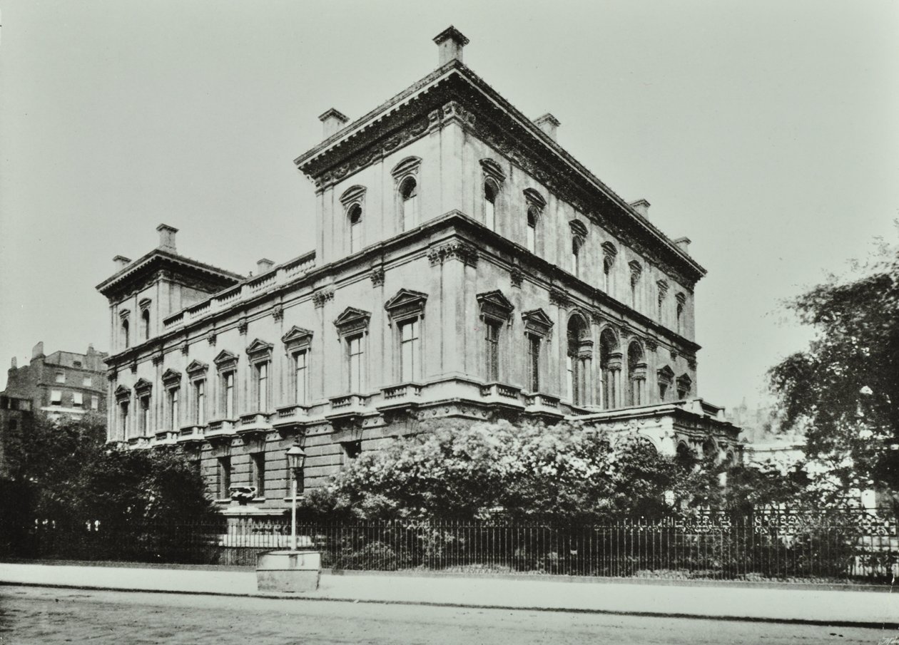 Dorchester House, Park Lane, Westminster LB, 1896 tekijältä English Photographer