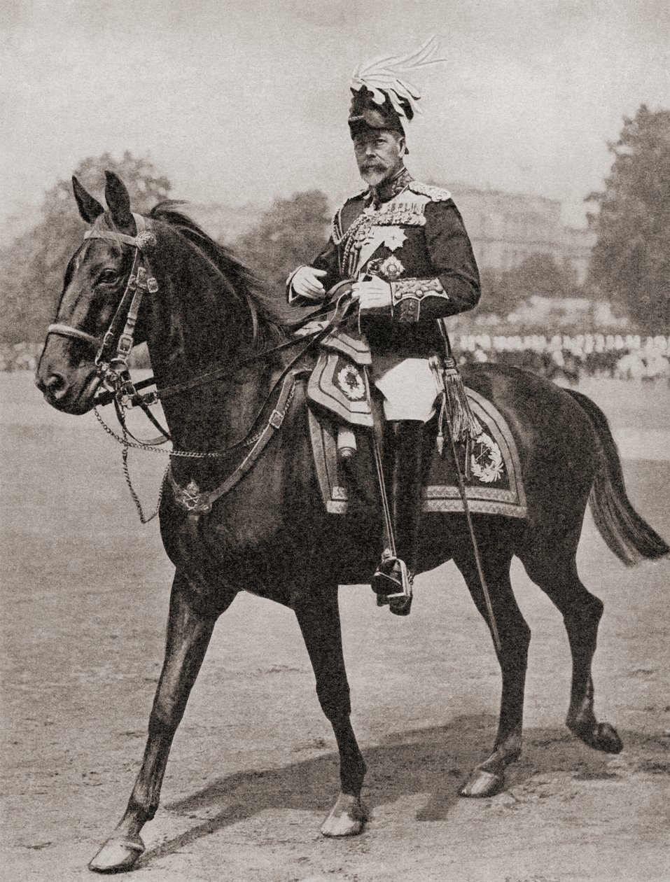 George V, The Story of Twenty Five Years, julkaistu 1935 tekijältä English Photographer
