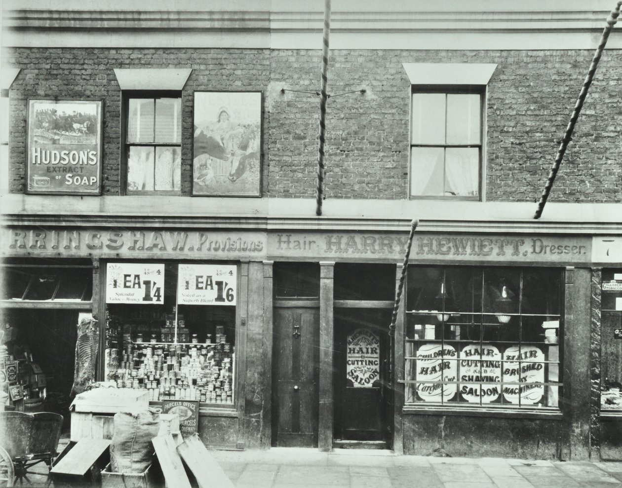 Vihreät ruokakaupat, 5 Albert Road 97.0 ALB, 1899 tekijältä English Photographer