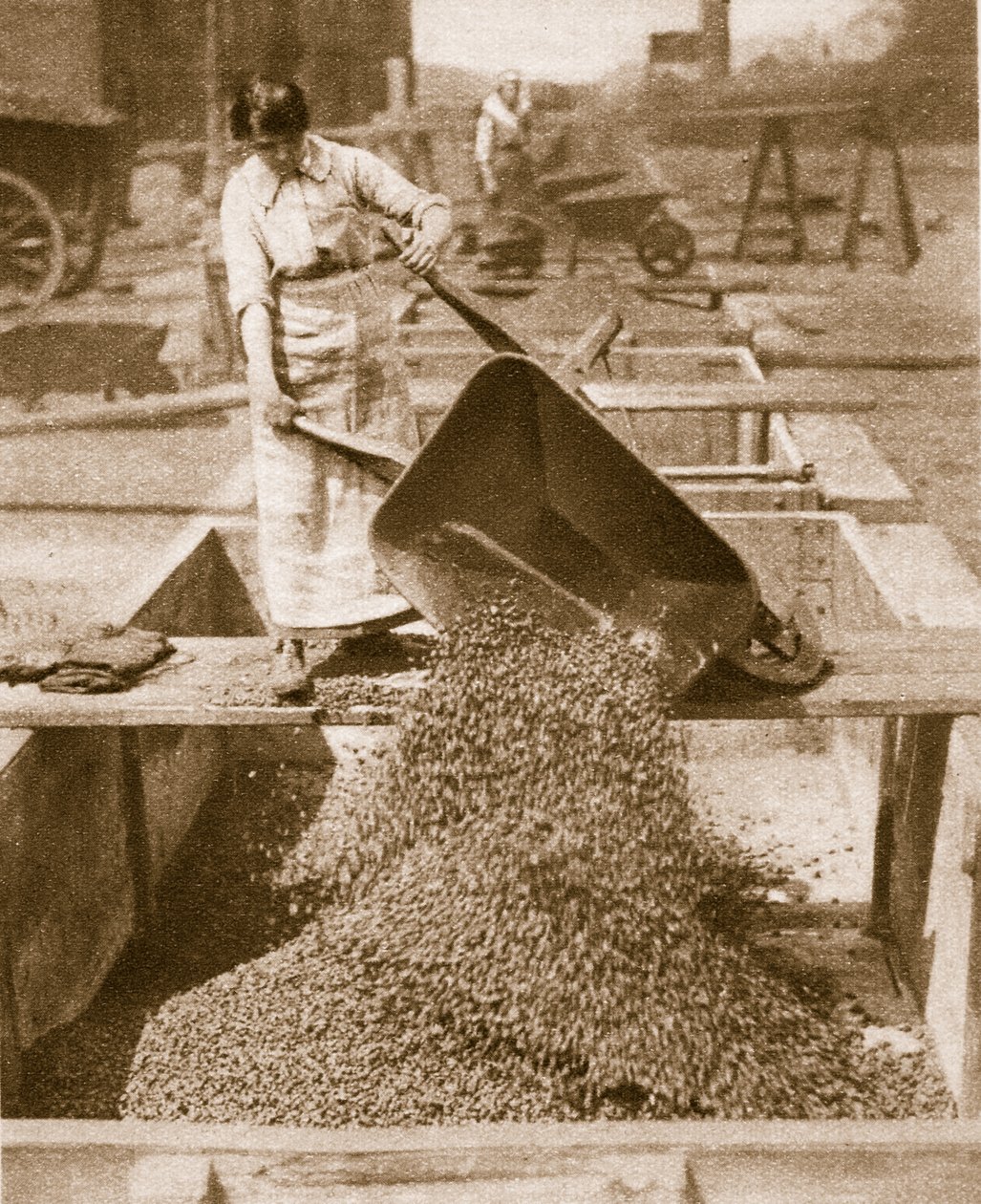 Ulkomaisten sankareiden auttajat kotona, 1914-19 bw kuva) tekijältä English Photographer
