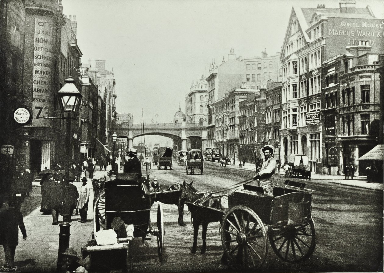 Holborn Viaduct, Farringdon Street, katsoen pohjoiseen, Lontoon kaupunki, 1890 tekijältä English Photographer