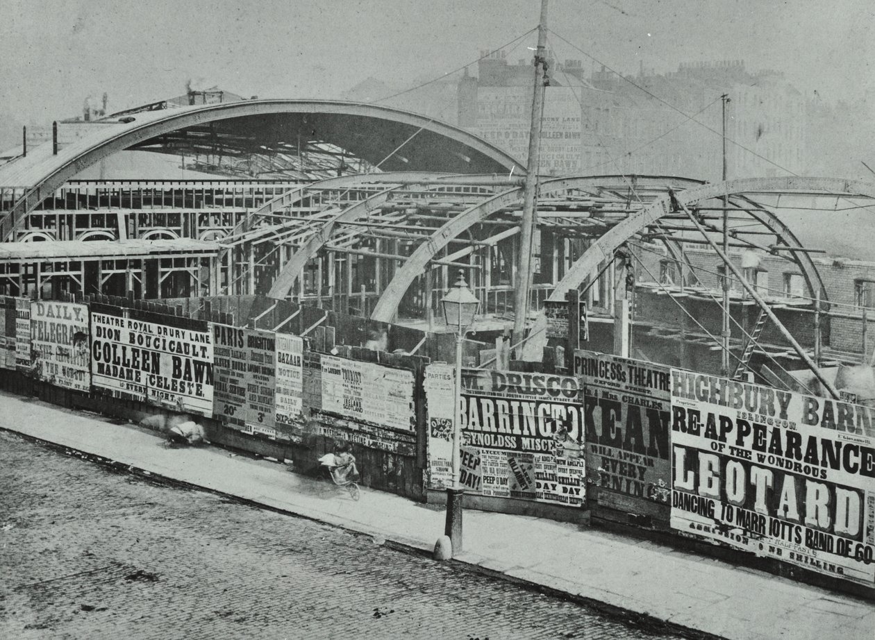 Kings Crossin asema: rakennustyöt käynnissä, 1862 tekijältä English Photographer
