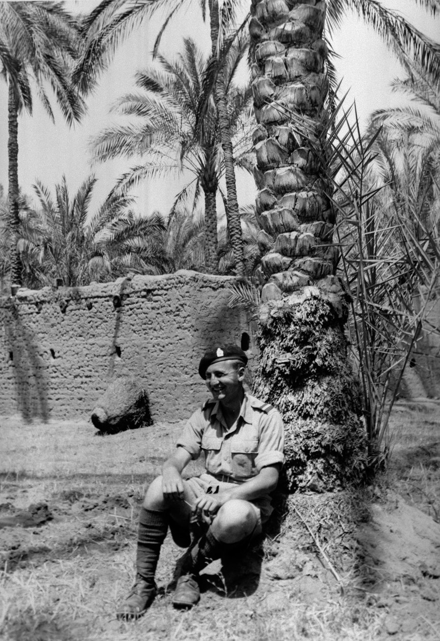 Louis Cohen, Majuri W H J Salen kokoama albumi, 1943 tekijältä English Photographer