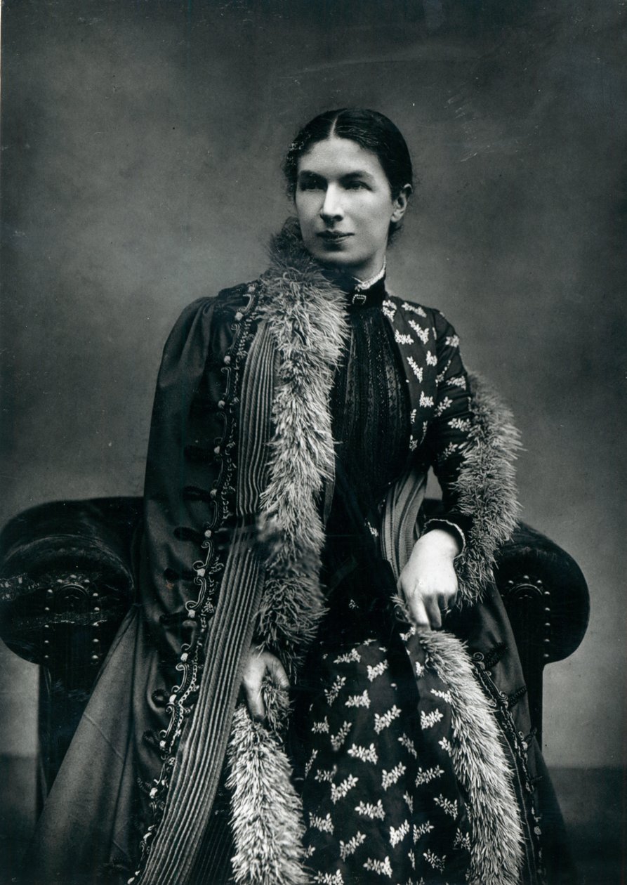 Rouva Humphry Ward, 1881 tekijältä English Photographer