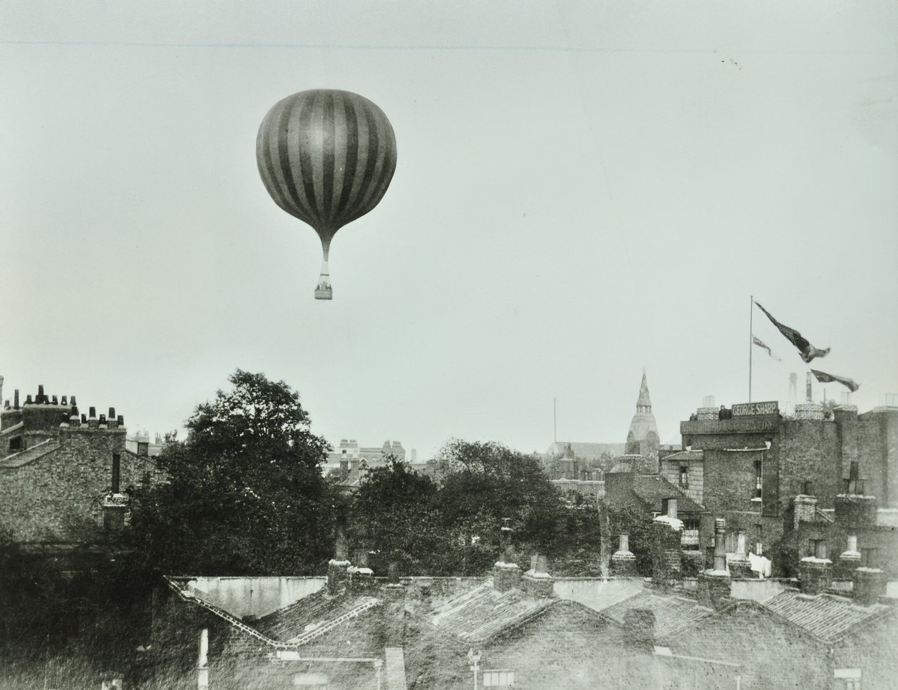 Poplar Recreation Ground: kuumailmapallo, 1892 tekijältä English Photographer