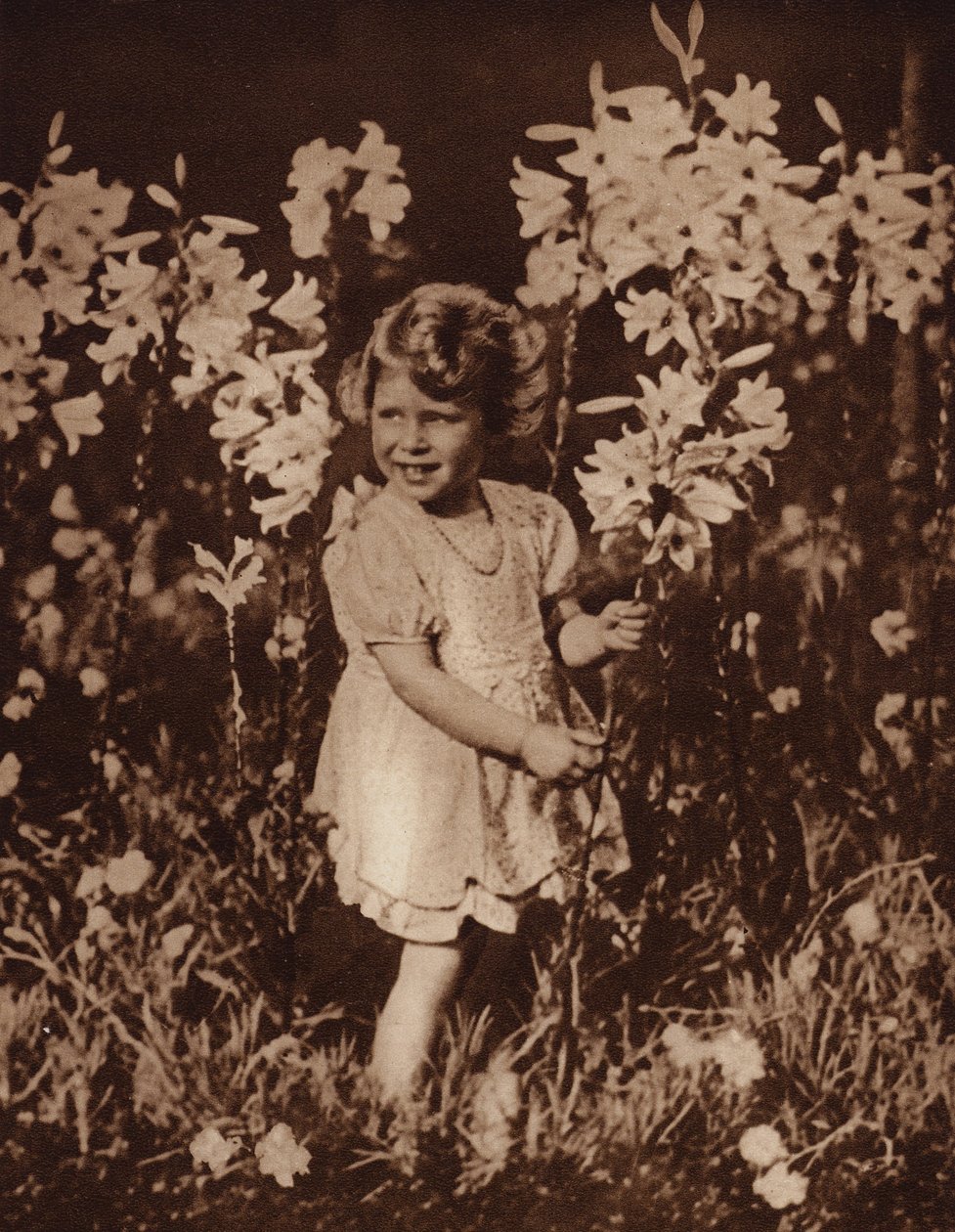 Prinsessa Elisabet puutarhassa tekijältä English Photographer