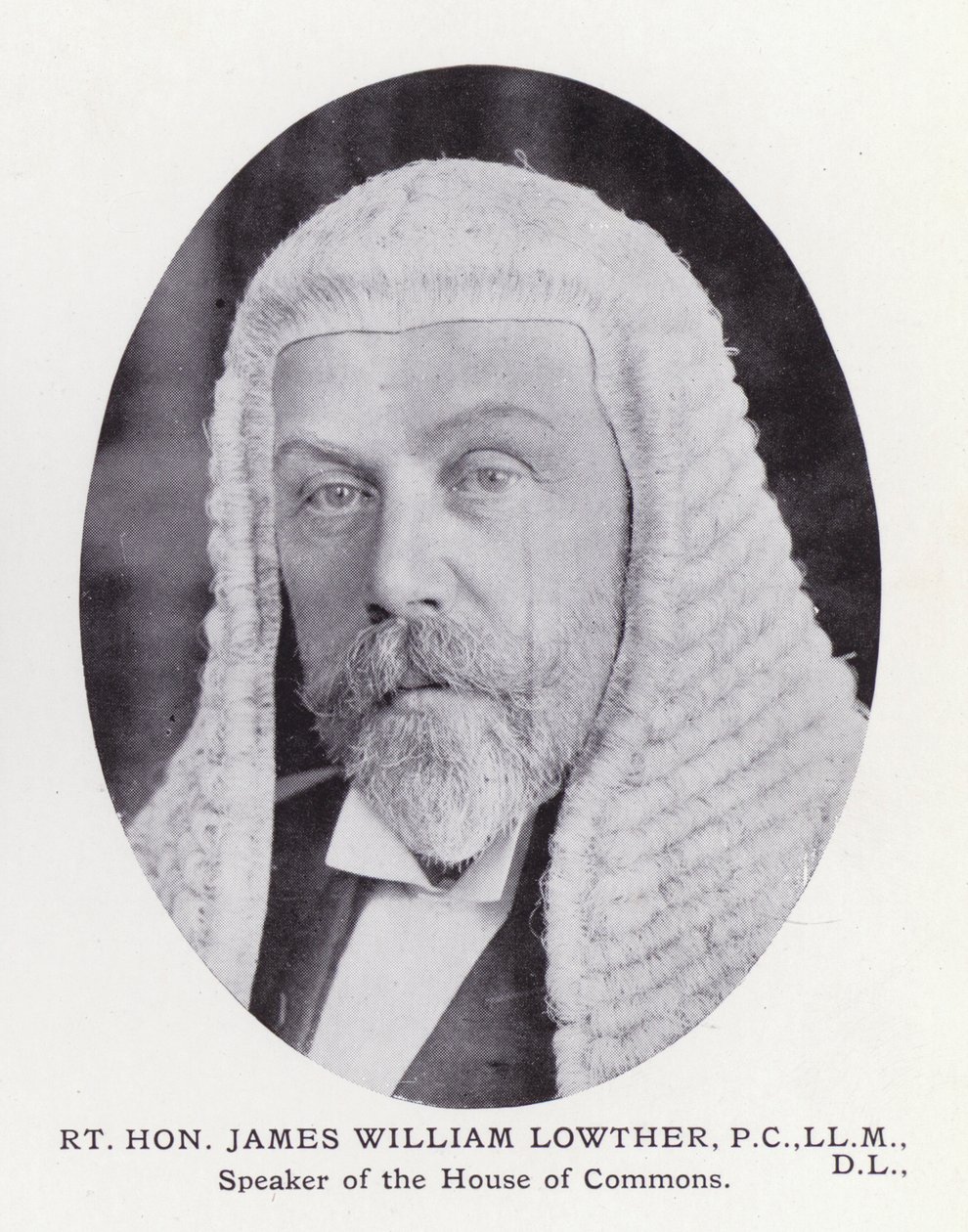 Lontoon tunnetuimmat miehet: Rt Hon James William Lowther (m/v kuva) tekijältä English Photographer