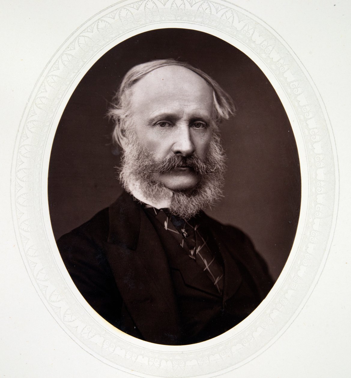 Sir James Macnaghten McGarel Hogg tekijältä English Photographer