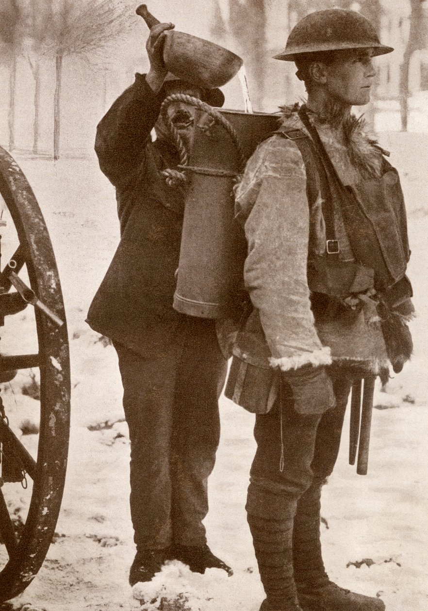 The Hot Soup Man, 1918 (puolisävyinen sanomalehtipaperi) tekijältä English Photographer