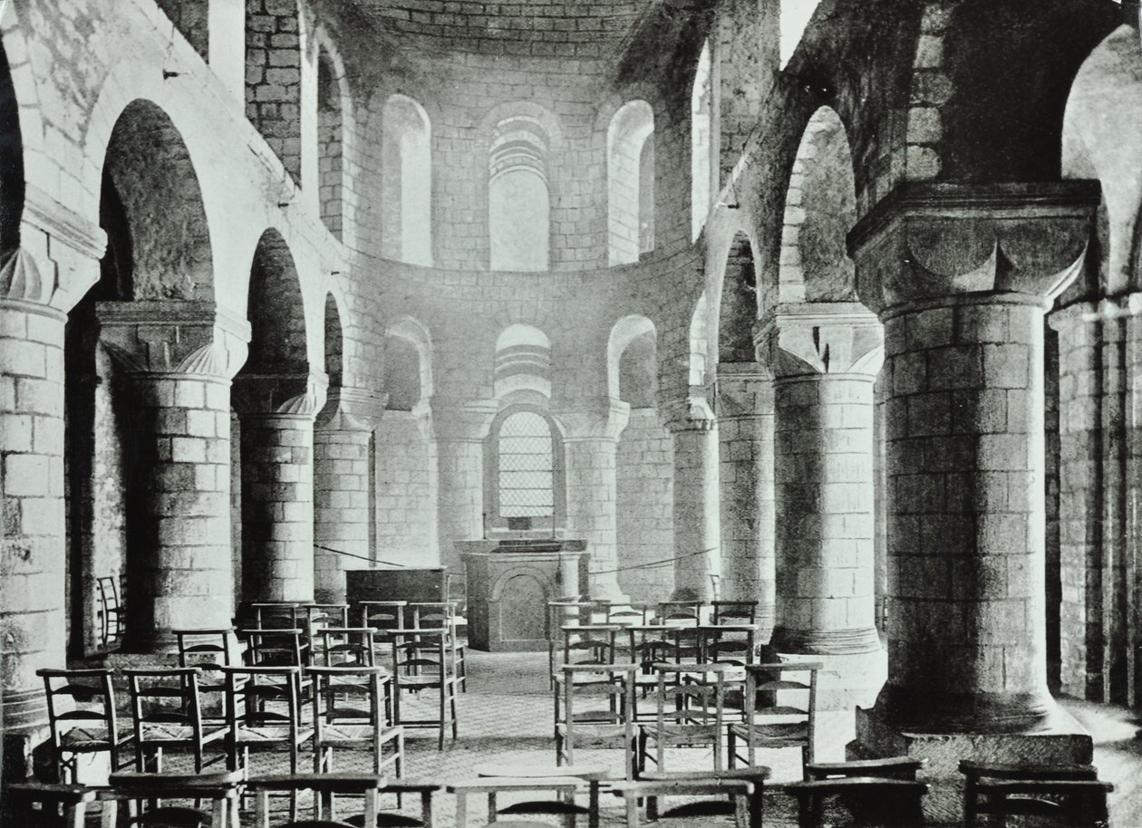 Tower of London, Tower Hill: Saint Johns Chapel, 1890 tekijältä English Photographer