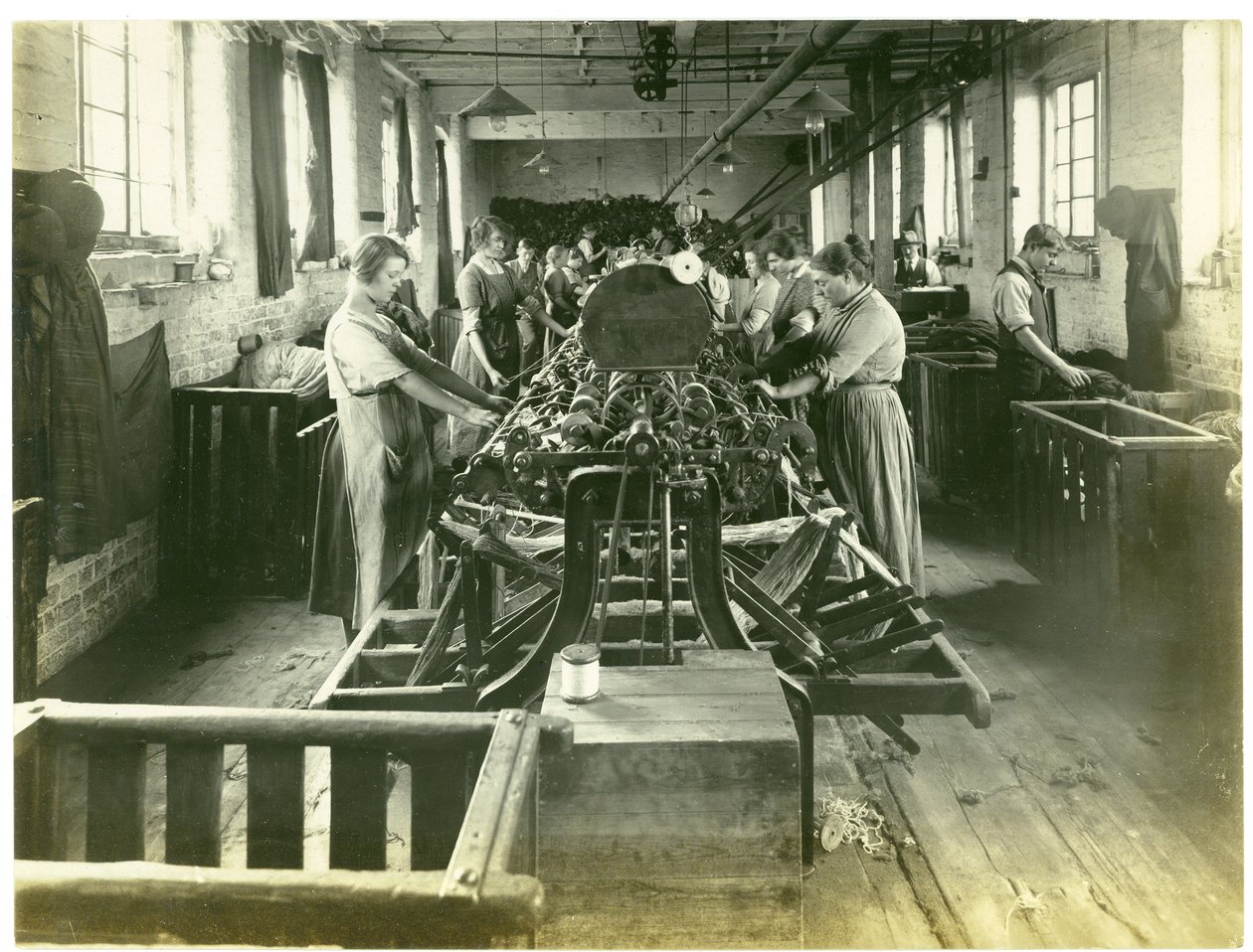 Käämityshuone, Hughesin tehdas nro 2, 1923 tekijältä English Photographer