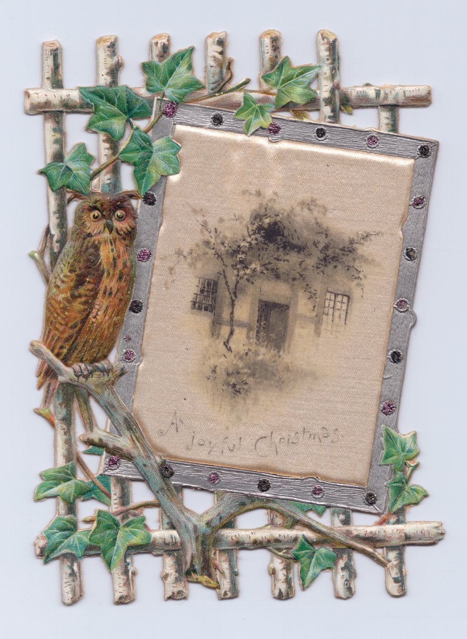 Viktoriaaninen leikattu muotoinen joulukortti pöllöstä talon ristikkomaalauksen vieressä, n. 1880 (väri litho) tekijältä English School