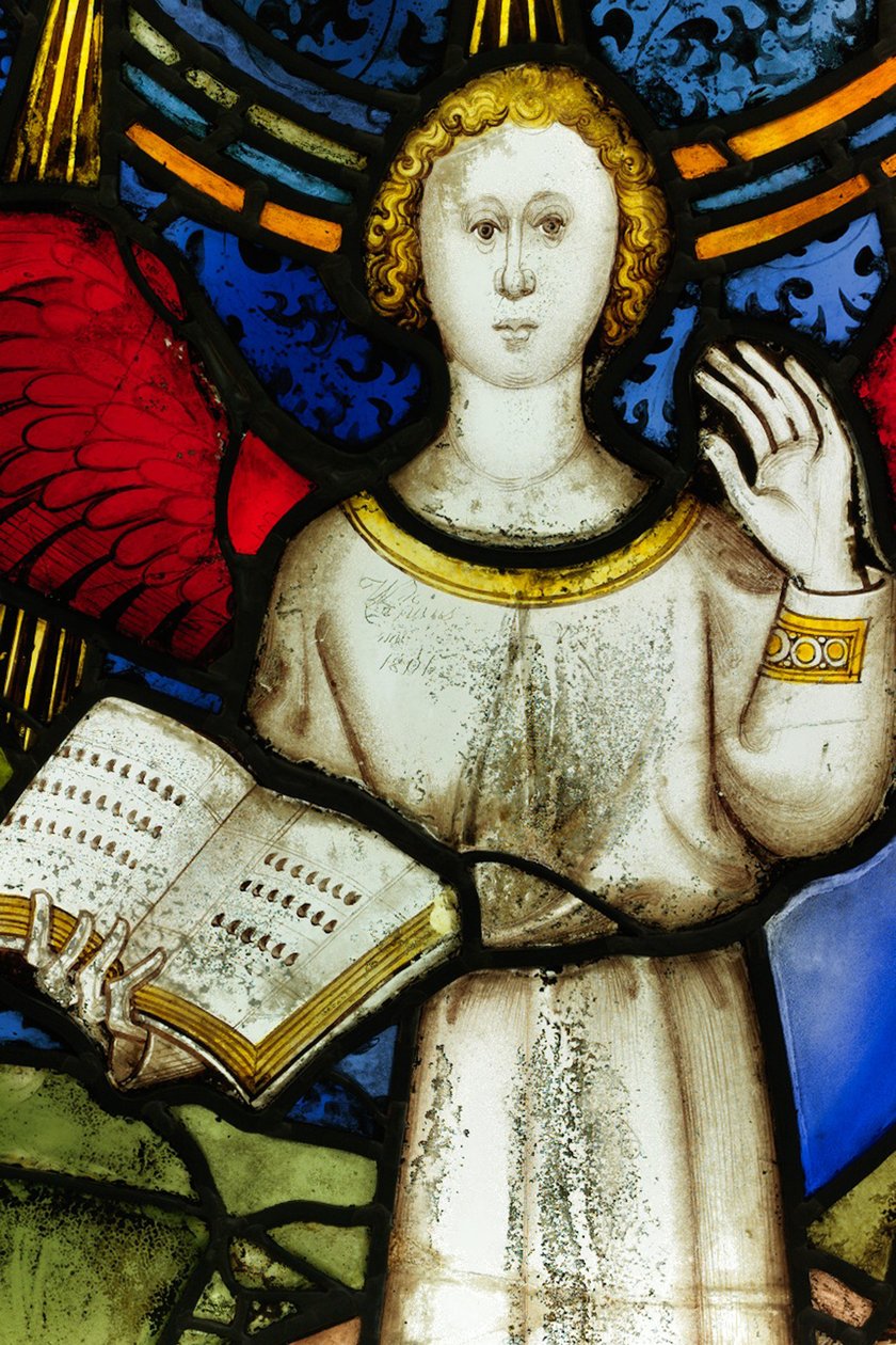 Säilytetty paneeli Great East Windowista York Minsterissä: "Mighty Angel and Seven Thunders" tekijältä English School