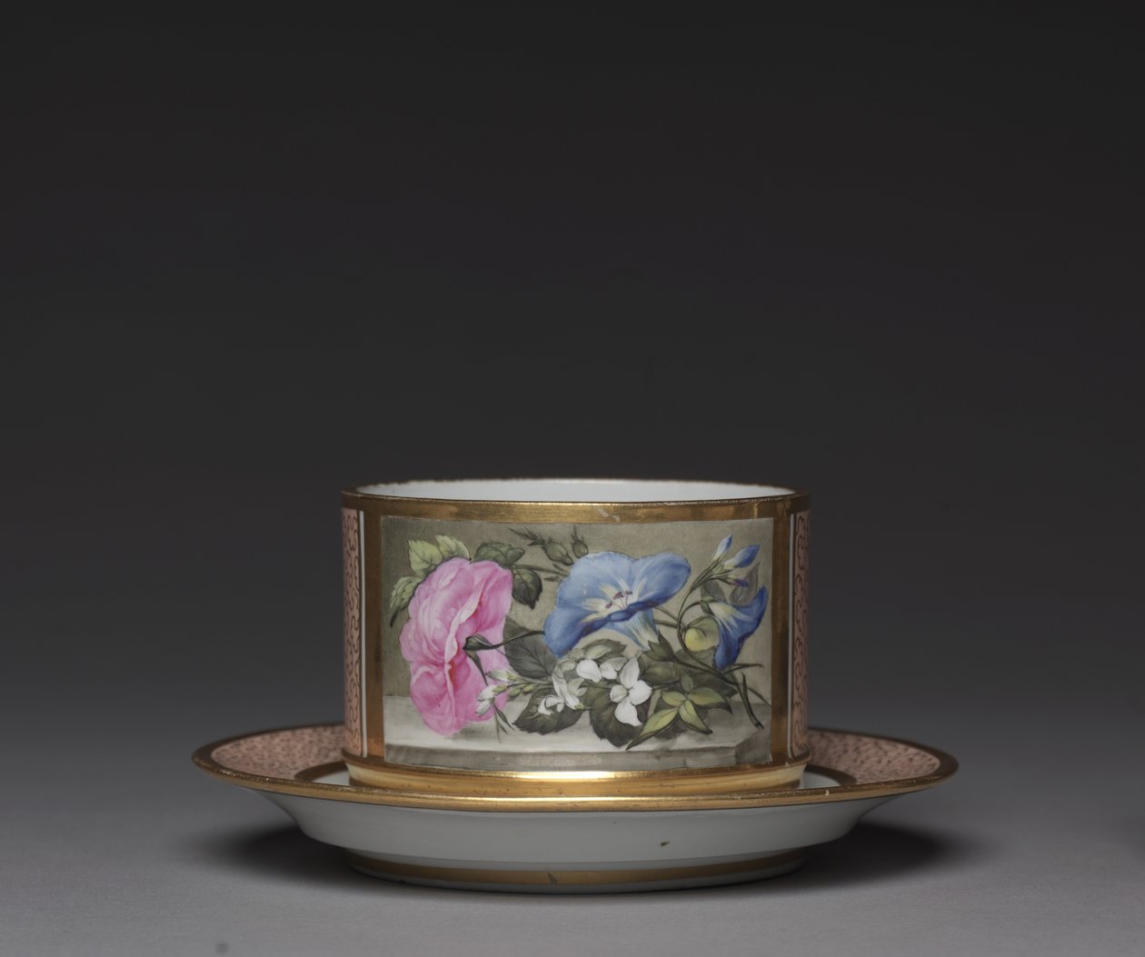Astia, valmistaja Worcester Porcelain Factory, n. 1810 tekijältä English School