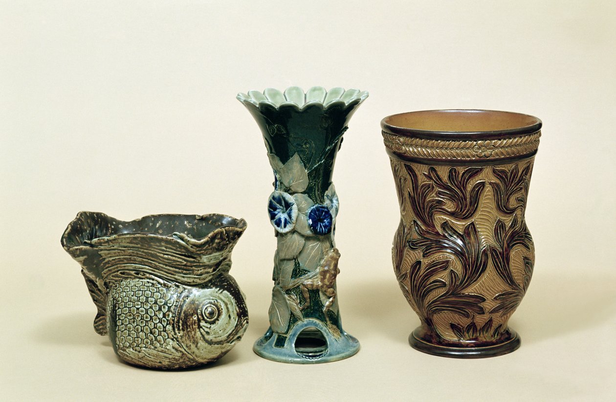 Doulton-maljakot, 1880-luku, (kivitavara) tekijältä English School