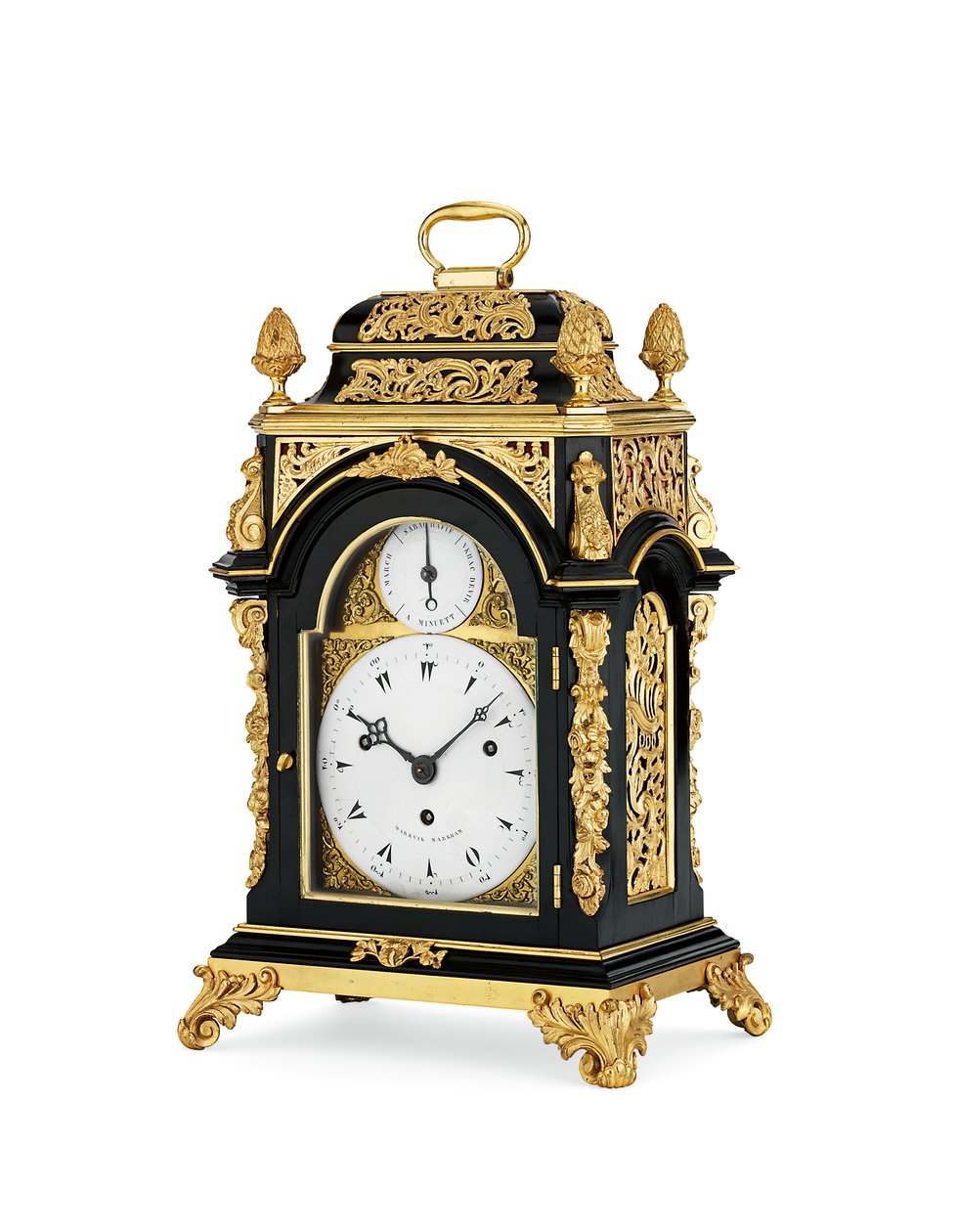 George III ormolu-asennettu ebonoitu iskevä ja musikaalinen kahdeksan päivän pienikokoinen pöytäkello, n. 1765 (ormolu & ebonised puukotelo) tekijältä English School