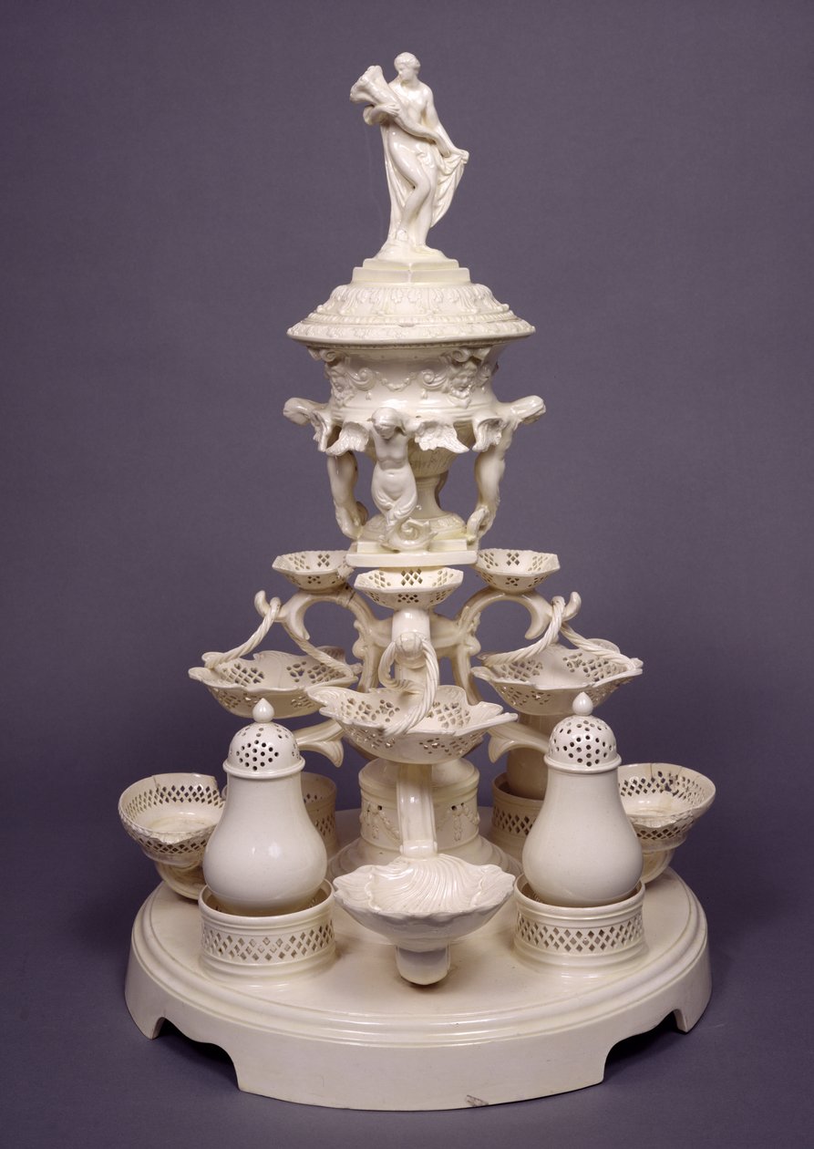 Grand Plat de Menage tai pöydän keskiosa, Leeds Pottery, n. 1780 (kermaastiat) tekijältä English School