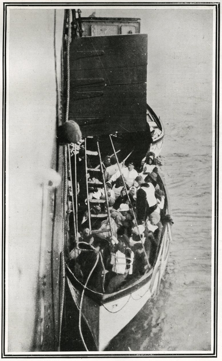 Kuinka Carpathia poimi Titanic-eloonjääneet, elokuvasta "The Sphere", 4. toukokuuta 1912 (litho) (yksityiskohta numerosta 450825) tekijältä English School