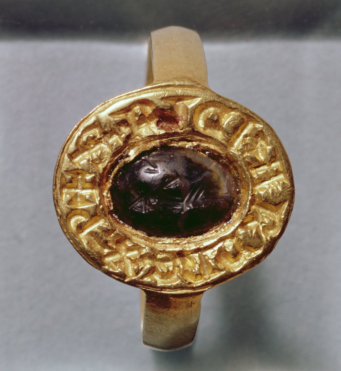 King Richards Ring (kulta ja jalokivi) tekijältä English School