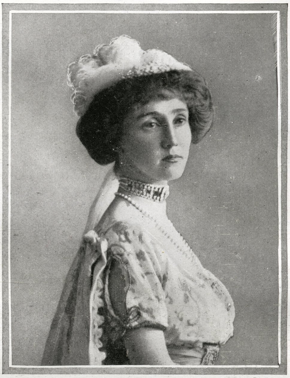 Lady Rothes, yksityiskohta RMS Titanicin matkustajista, elokuvasta The Sphere, 27. huhtikuuta 1912 (litho) (katso myös 450780) tekijältä English School