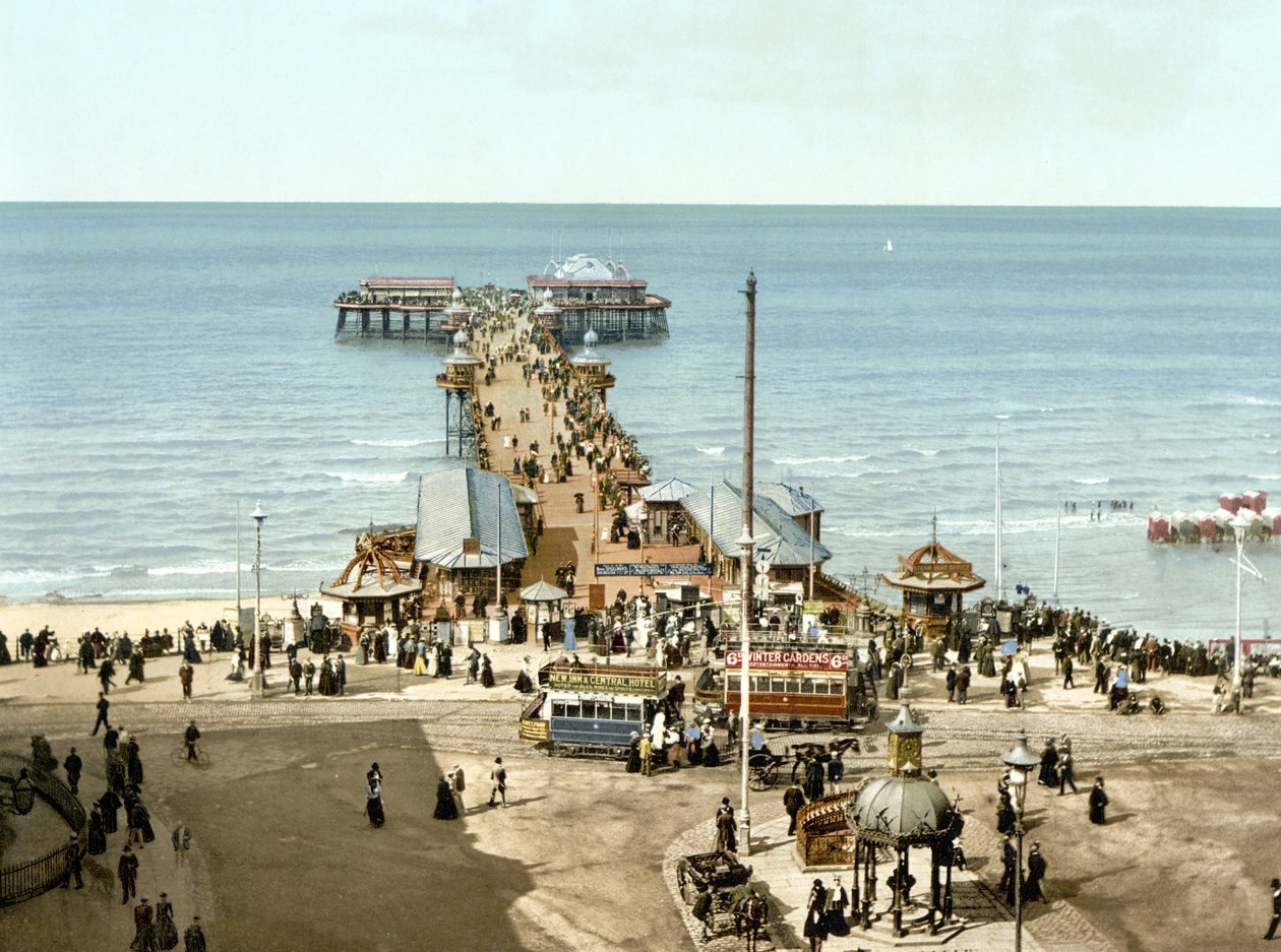 North Pier, Blackpool (käsin värjätty valokuva) tekijältä English School