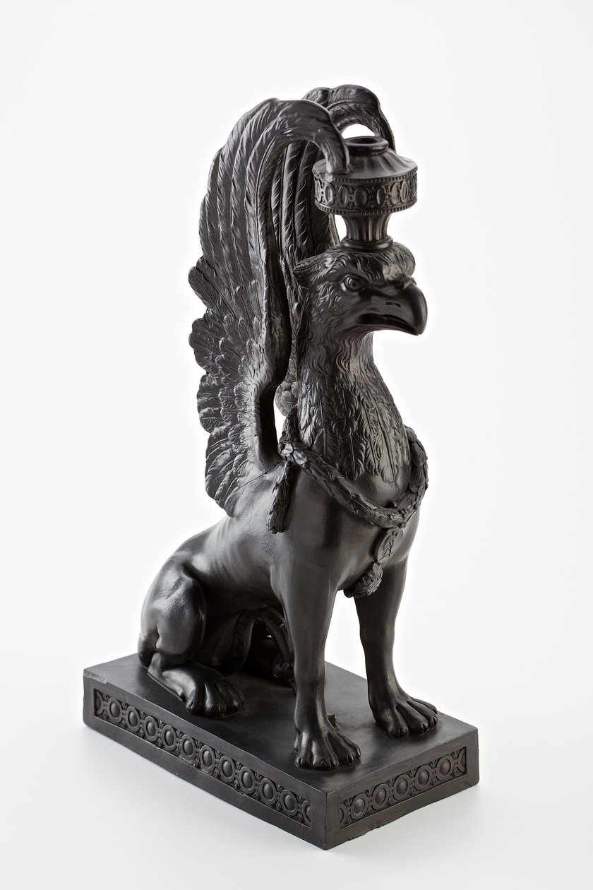 Staffordshire Wedgwood basalttikynttilänjalka griffin muodossa, n. 1771-80 (basalttitavara) tekijältä English School