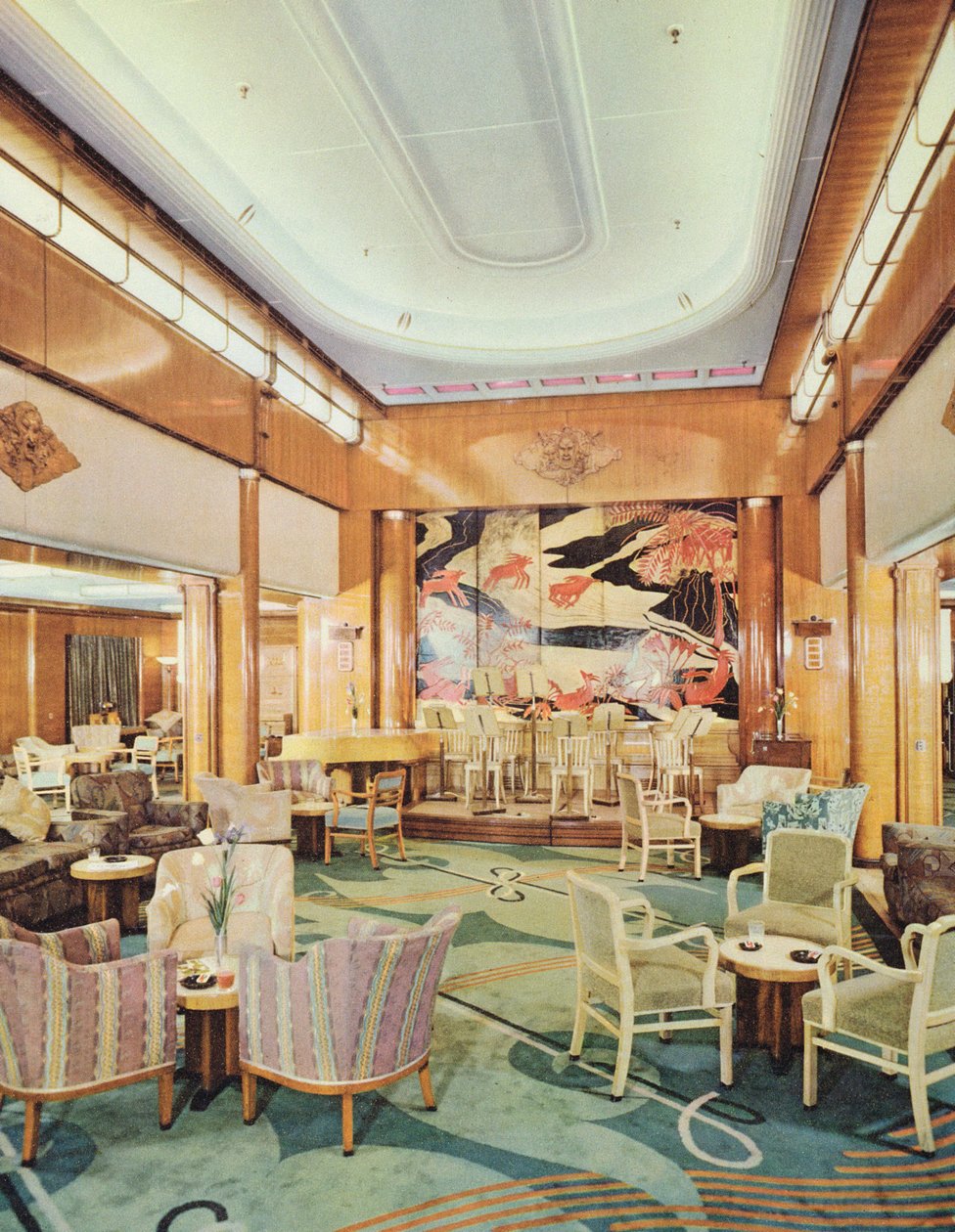 Suuri sali RMS Mauretaniassa tekijältä English School