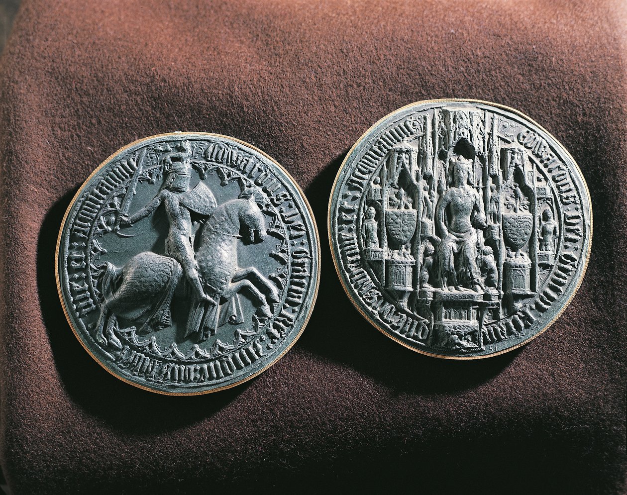 Englannin kuninkaan Edward III:n sinetti (metalli) tekijältä English School