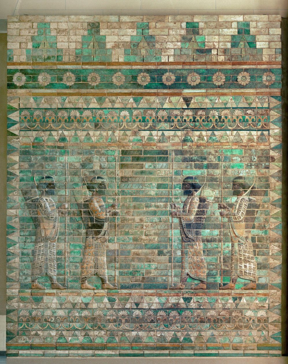 Jousimiesten kulkue ... tekijältä Erich Lessing