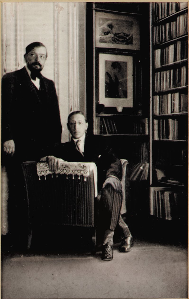 Muotokuva Igor Stravinskysta ja Claude Debussystä Diaghilevin balettien "Jeux" ja "The Rite of Spring" aikana, Pariisi, 1912-13 tekijältä Erik Satie
