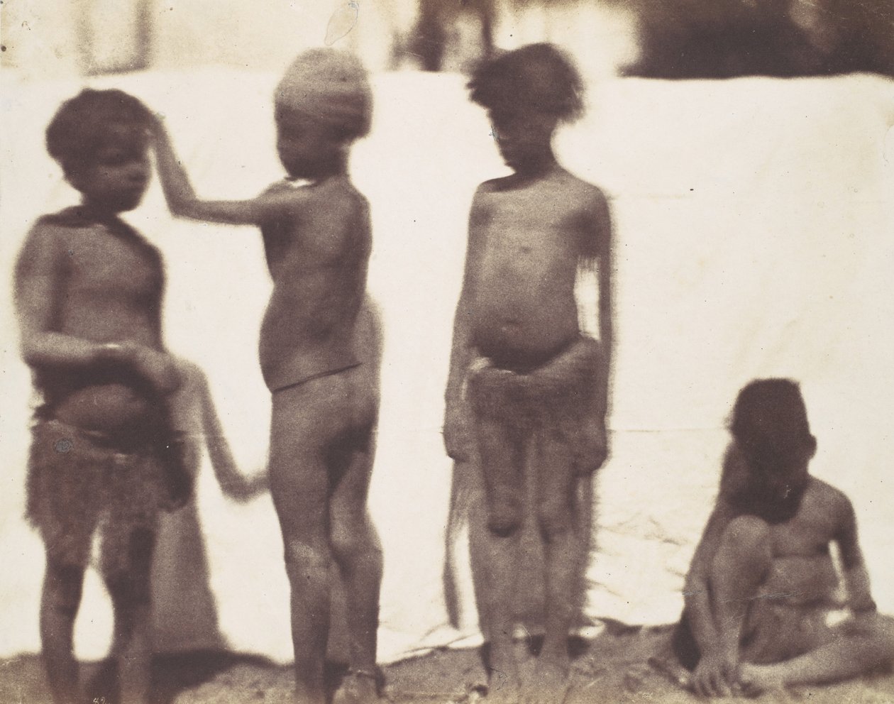 [Lapset Kalabshahin kylästä Nubiasta], 1852. tekijältä Ernest Benecke